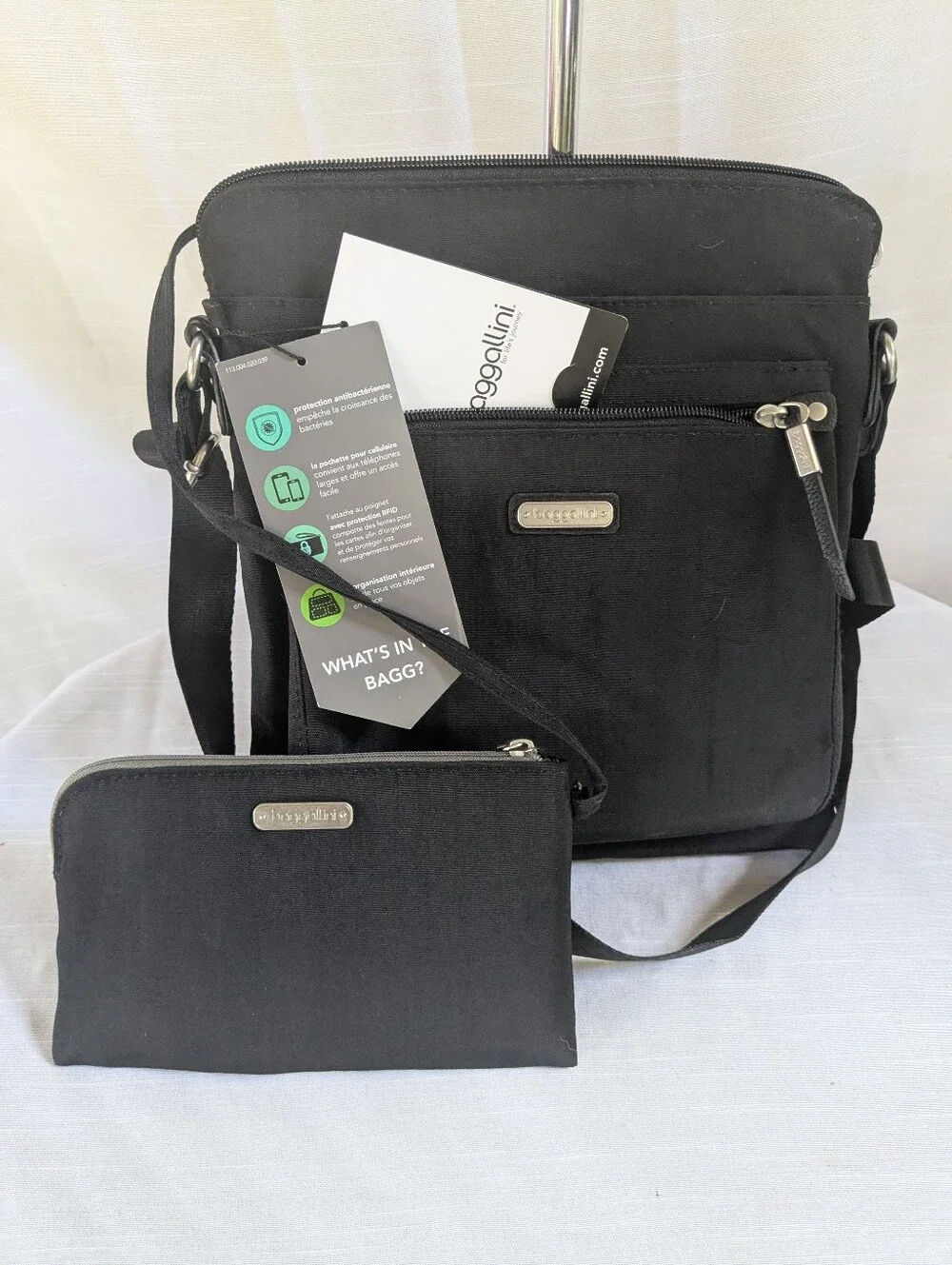 Baggallini Black Crossbody Messenger with Matching Wristlet Nwt
